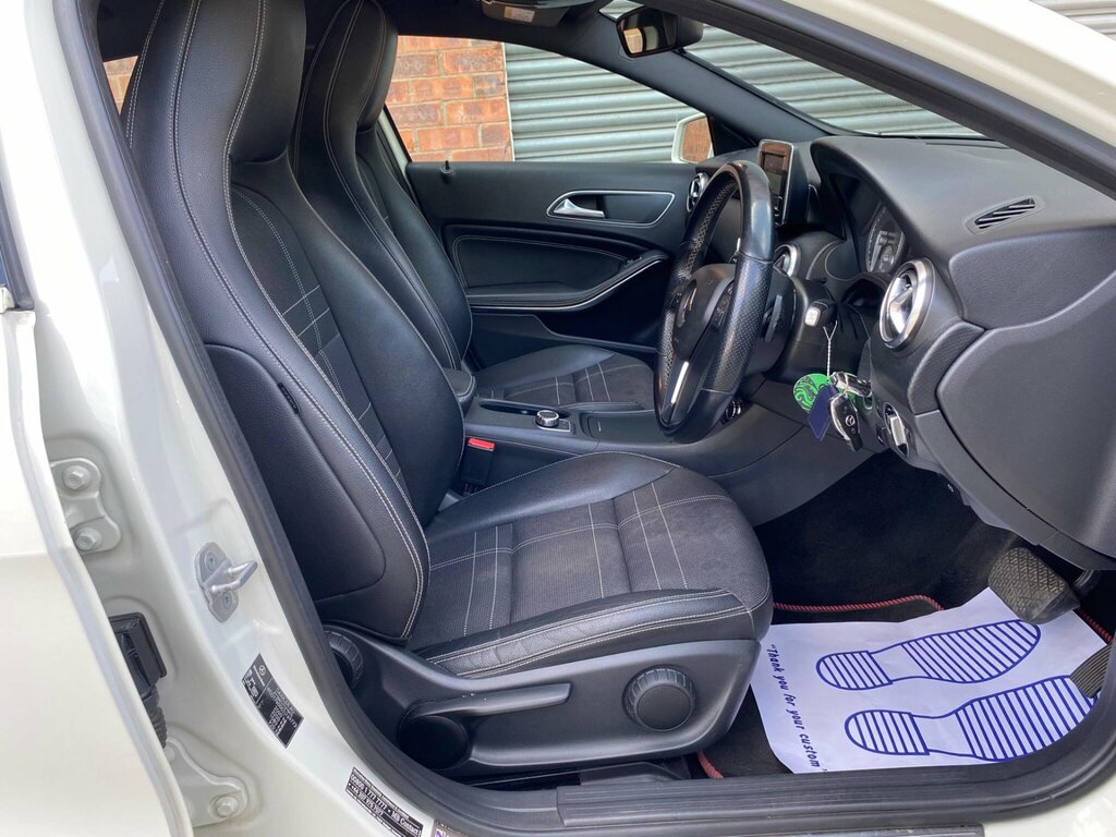 Mercedes-Benz A Class A180 Cdi Blueefficiency Se White #9