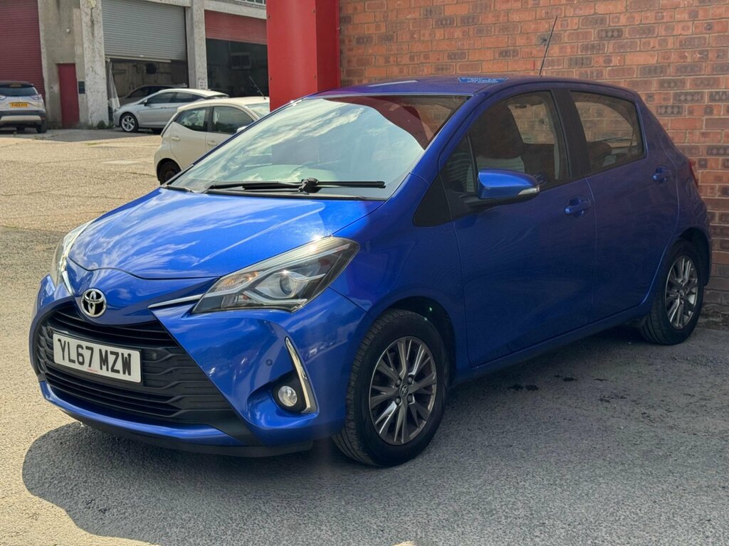 Toyota Yaris 1.5 Vvt-i Icon Tech Euro 6 YL67MZW Blue #2