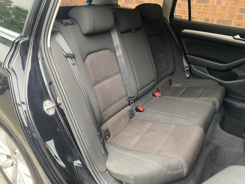 Volkswagen Passat 2.0L Gt Tdi Bluemotion Technology Dsg 148 Bhp Black #12