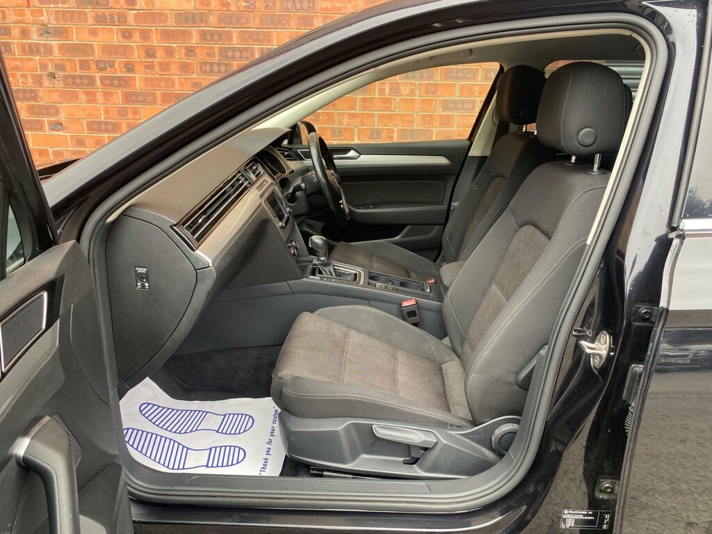 Volkswagen Passat 2.0L Gt Tdi Bluemotion Technology Dsg 148 Bhp Black #15