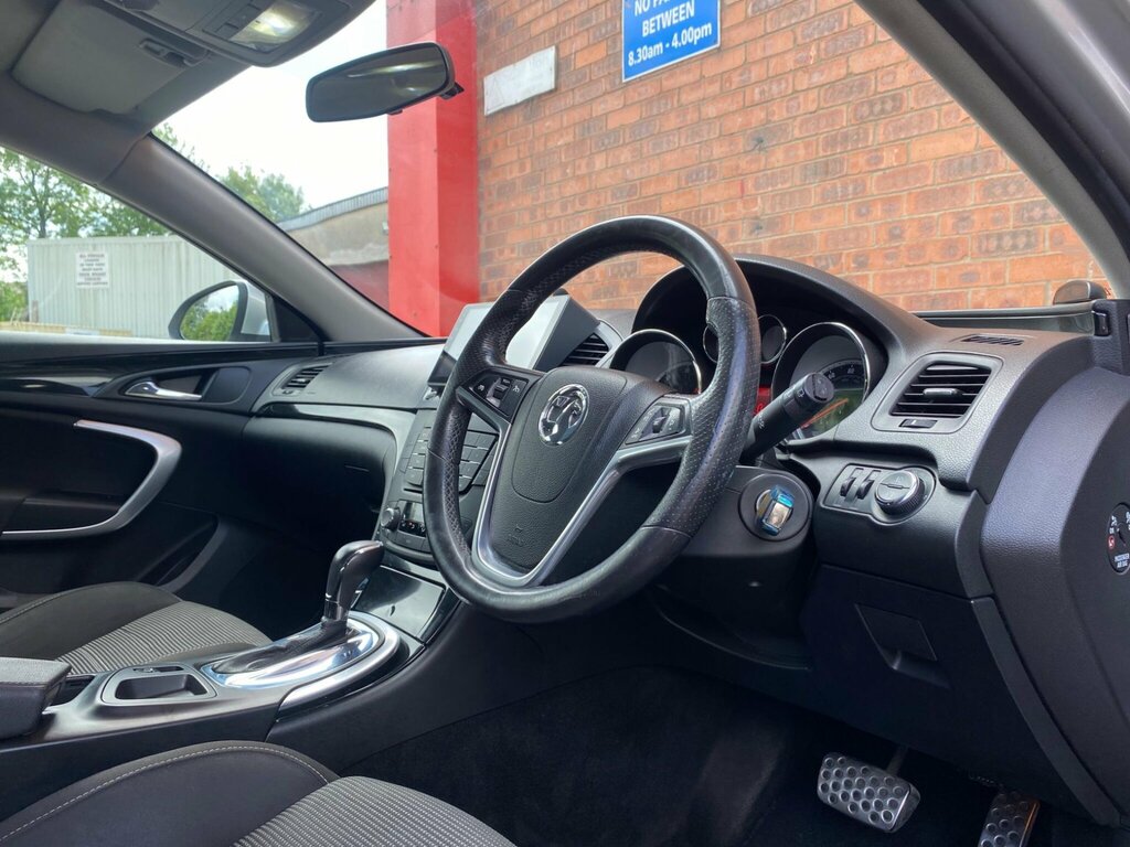Vauxhall Insignia Hatchback 2.0 Cdti Exclusiv Euro 5 2011 Silver #26
