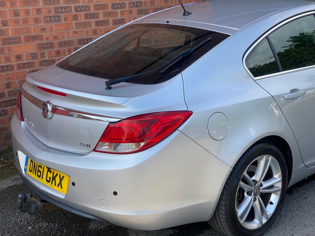 Vauxhall Insignia Hatchback 2.0 Cdti Exclusiv Euro 5 2011 Silver #23