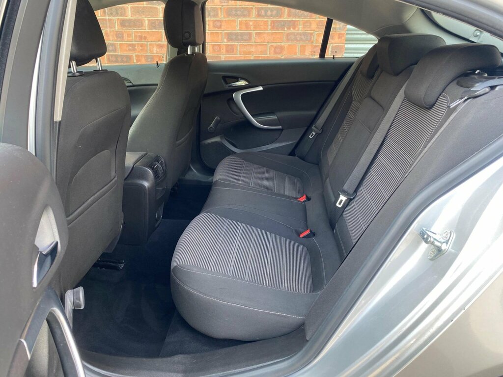 Vauxhall Insignia Hatchback 2.0 Cdti Exclusiv Euro 5 2011 Silver #17