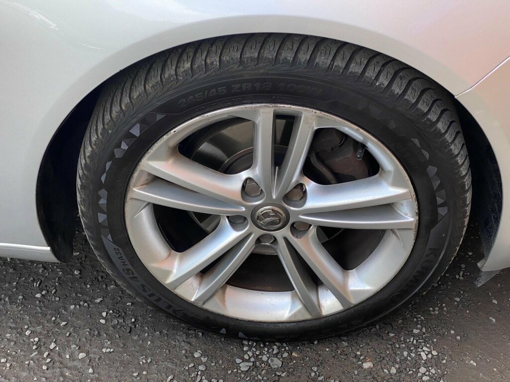 Vauxhall Insignia Hatchback 2.0 Cdti Exclusiv Euro 5 2011 Silver #42