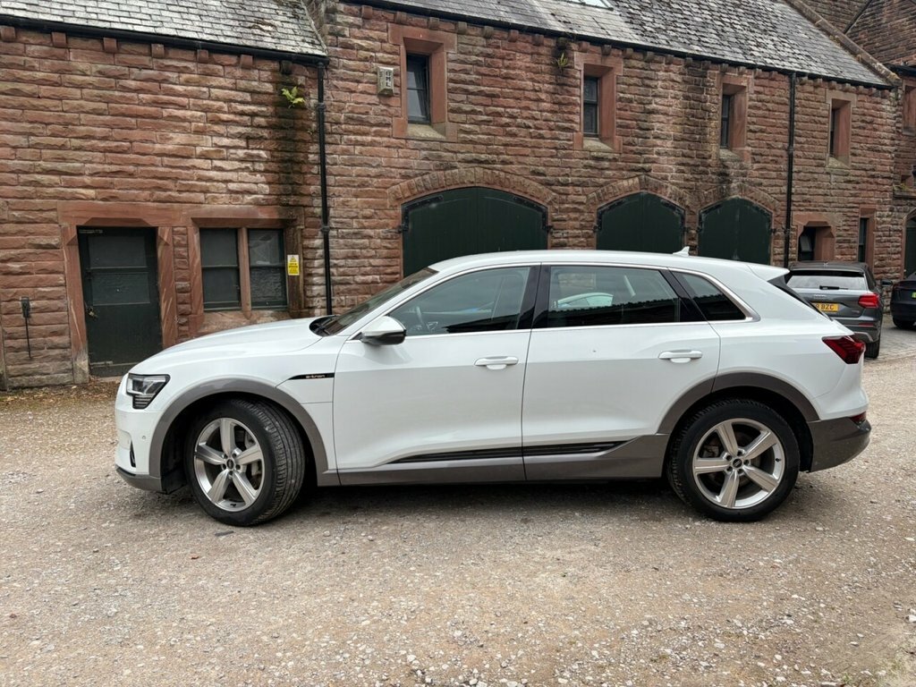 Audi E-tron 50 Technik Suv Quattro 71.2Kwh LR71PYX White #4
