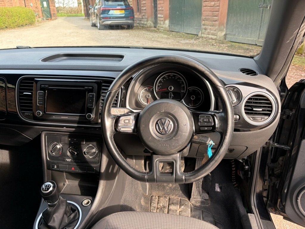 Volkswagen Beetle 1.6 Tdi Bluemotion Tech Red #12