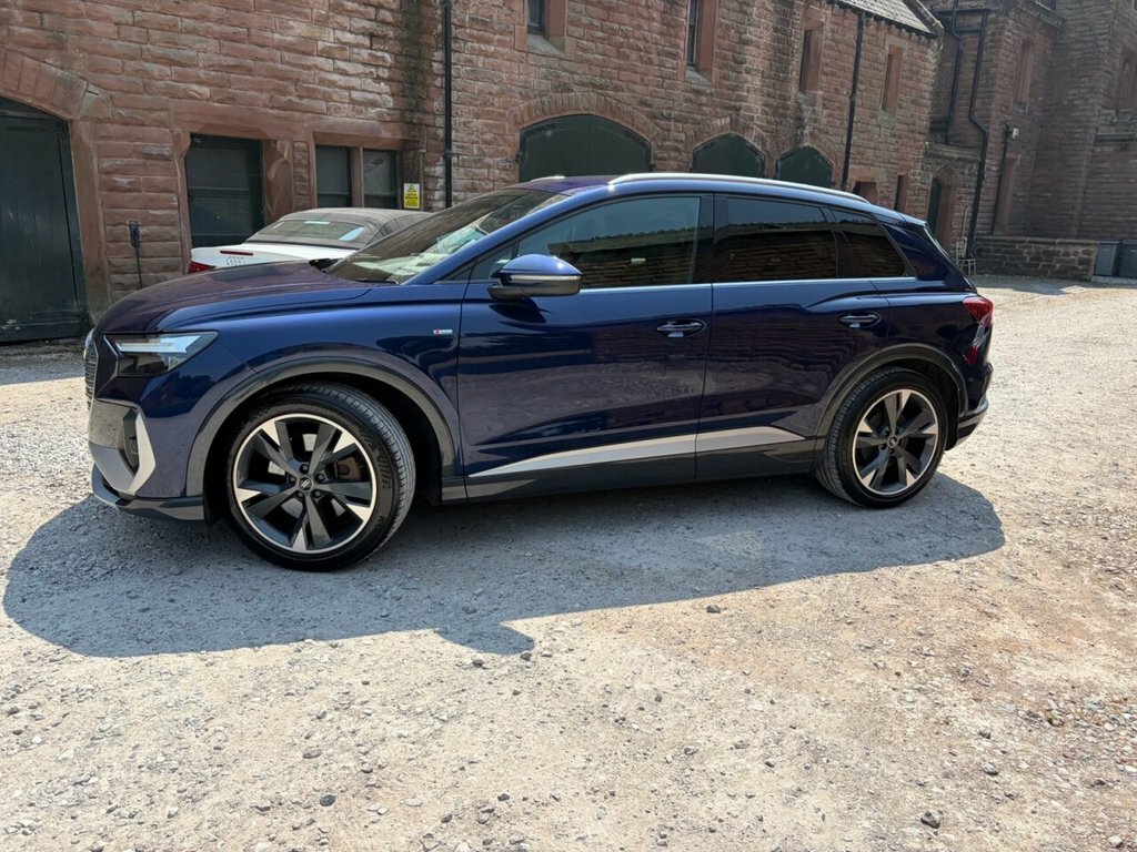 Audi Q4 E Tron 40 S Line Suv 82Kwh 204 Ps Blue #4