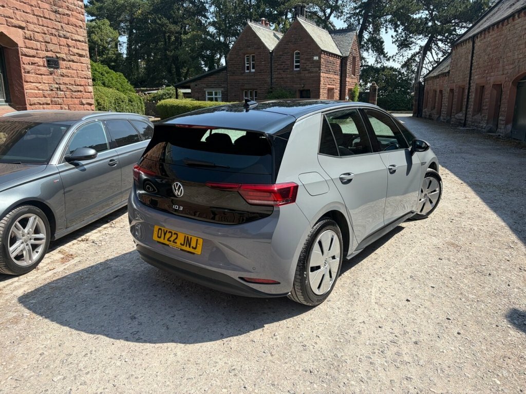 Volkswagen ID.3 Pro Performance Life White #11