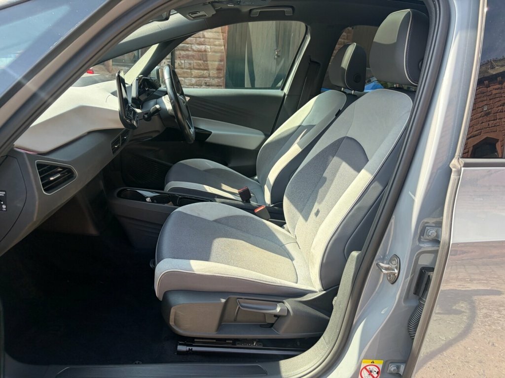 Volkswagen ID.3 Pro 58Kwh Family Hatchback 145 Grey #5