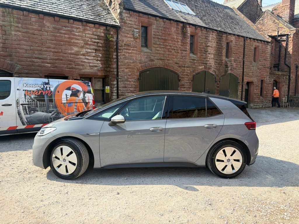 Volkswagen ID.3 Pro 58Kwh Family Hatchback 145 Grey #4