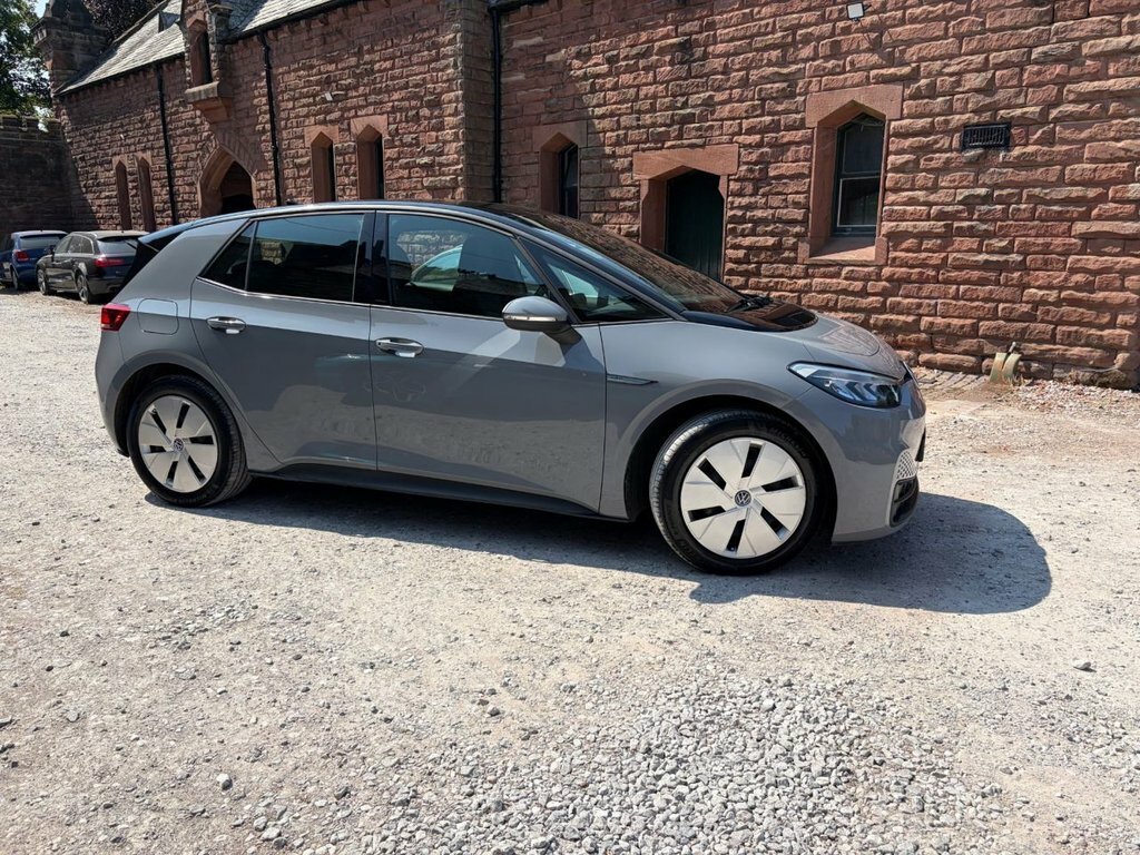 Volkswagen ID.3 Pro 58Kwh Life Hatchback 145 Ps Grey #3