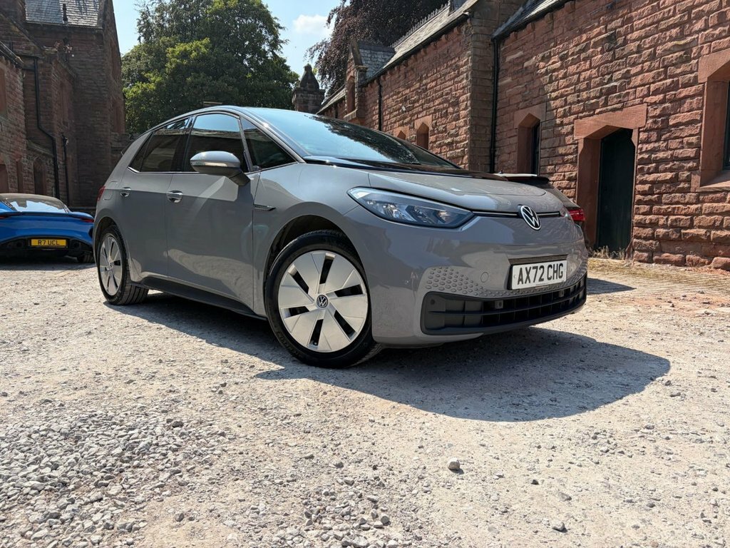 Volkswagen ID.3 Pro 58Kwh Life Hatchback 145 Ps Grey #2