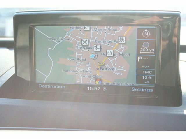 Audi Q3 2.0 Tdi S Line Plus Suv S Tronic Quattr BJ16OTL Black #6