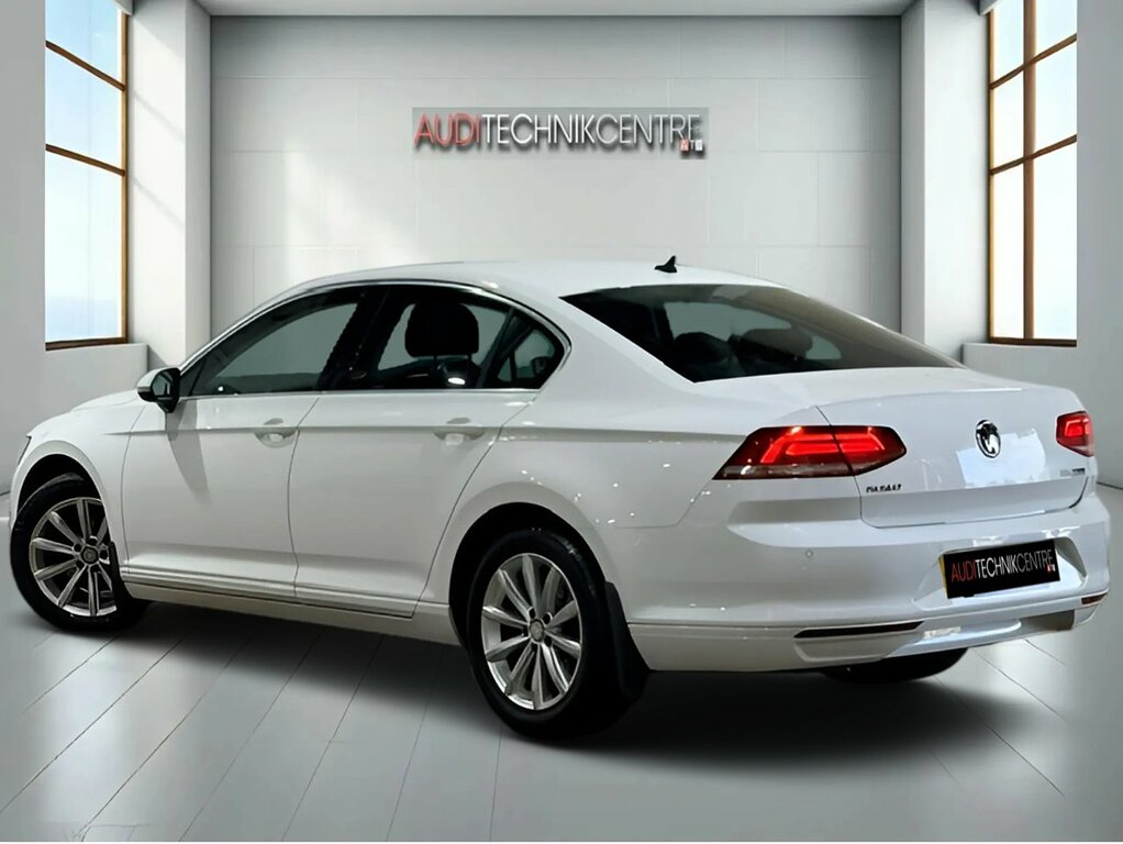 Volkswagen Passat Tdi Bluemotion Tech Se Business White #4
