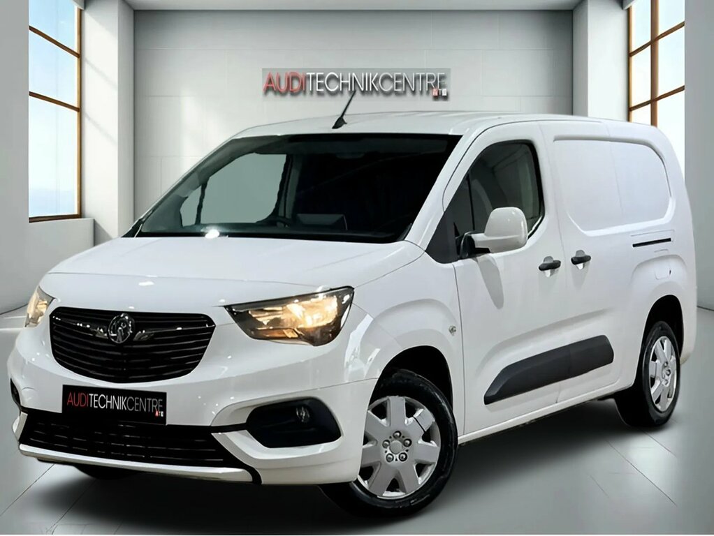 Vauxhall Combo Turbo D 2300 Sportive White #2