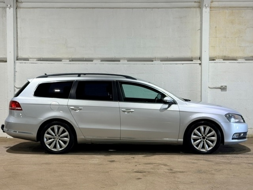 Volkswagen Passat 2L Highline Silver #26