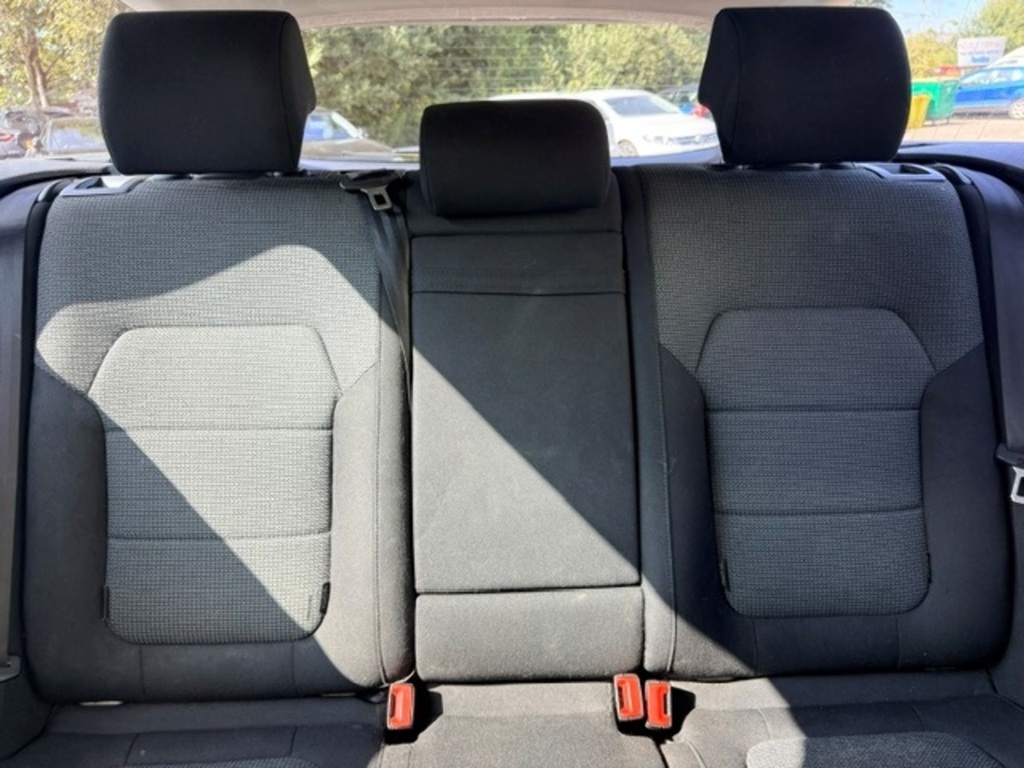 Volkswagen Passat 2L Highline Silver #9