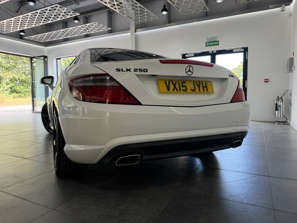 Mercedes-Benz SLK 2.1 Slk250 Cdi Amg Sport White #5