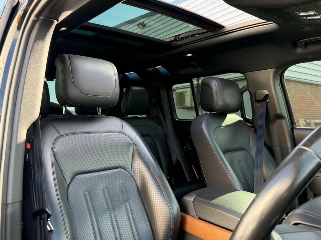 Land Rover Defender 110 3.0 D250 Xs Edition 110 7 Seat Black #19