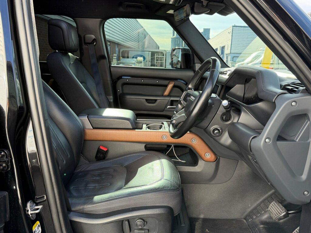 Land Rover Defender 110 3.0 D250 Xs Edition 110 7 Seat Black #18