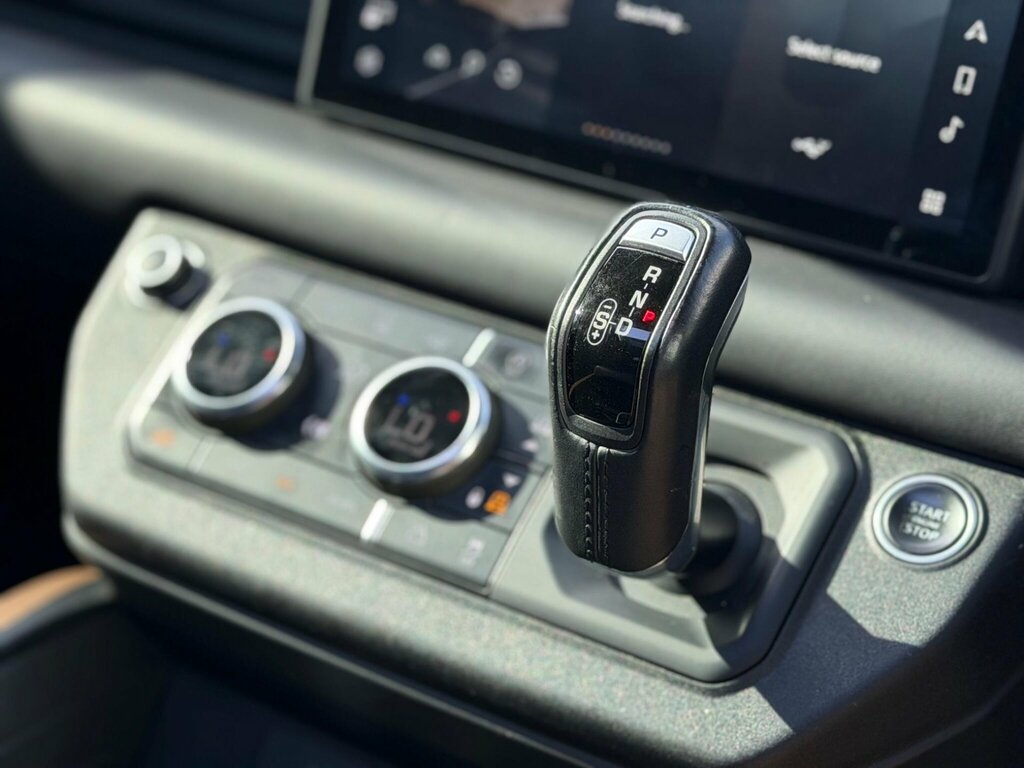 Land Rover Defender 110 3.0 D250 Xs Edition 110 7 Seat Black #27