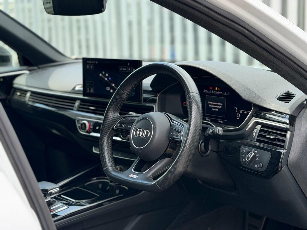 Audi A4 Avant Avant 40 2.0 Tfsi 190 Sport S Tronic Pan Roof White #16