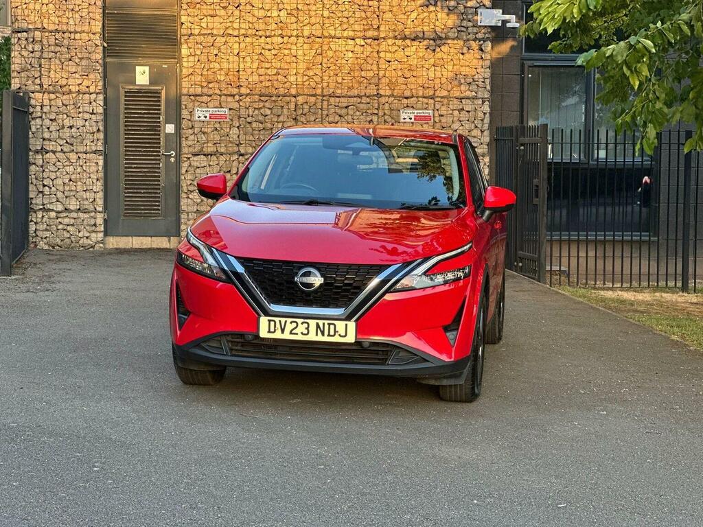 Nissan Qashqai 1.3 Dig-t Mhev Acenta Premium Euro 6 S S DV23NDJ Red #4
