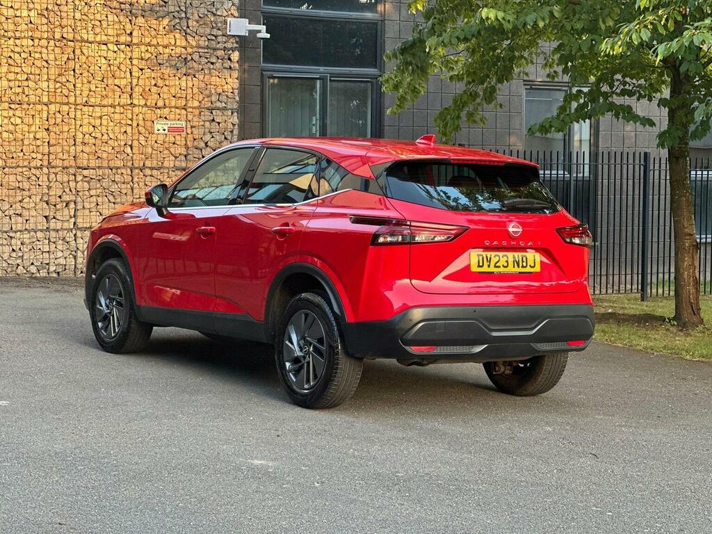 Nissan Qashqai 1.3 Dig-t Mhev Acenta Premium Euro 6 S S DV23NDJ Red #6