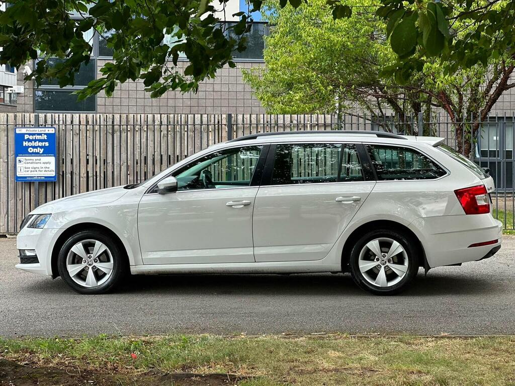 Skoda Octavia 2.0 Tdi Se Technology Euro 6 S S White #6