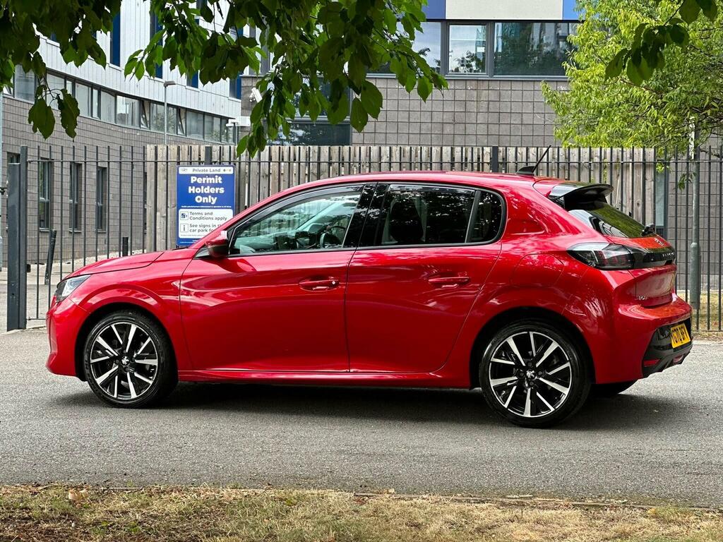 Peugeot 208 1.2 Puretech Allure Premium Euro 6 S S Red #5
