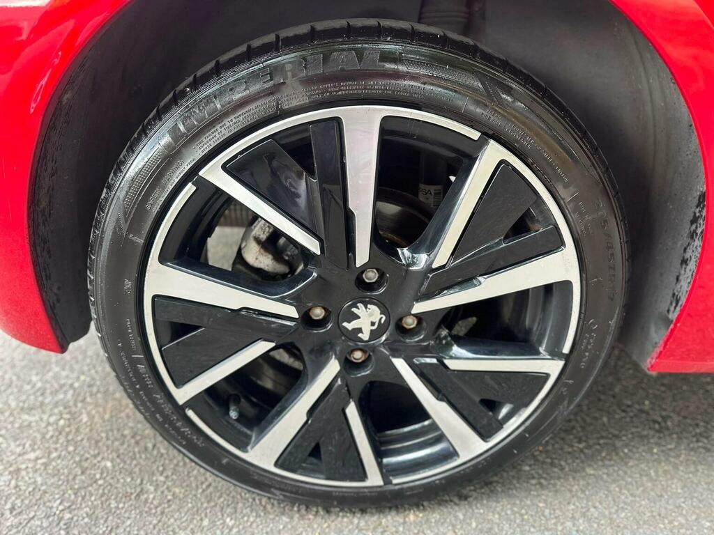 Peugeot 208 1.2 Puretech Allure Premium Euro 6 S S Red #6