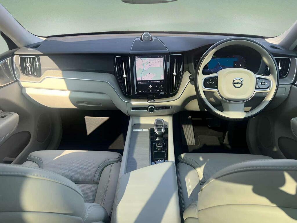 Volvo XC60 2.0 B5 Mhev Ultimate Awd Euro 6 S S SN23LOE Black #2