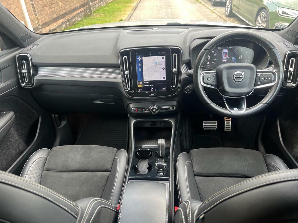 Volvo XC40 2.0 D3 R-design Euro 6 S S GN68KOD Silver #4