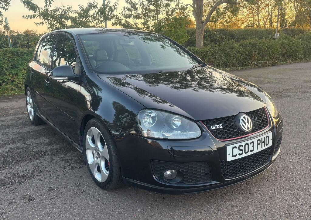Volkswagen Golf Gti Black