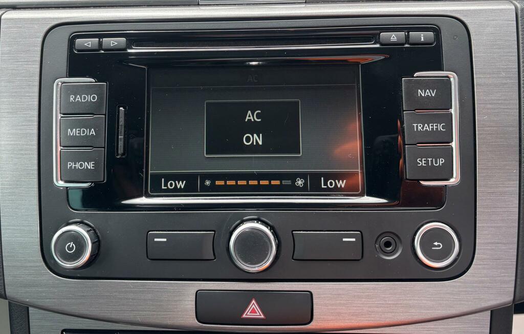 Volkswagen Passat 2012 Blue #36