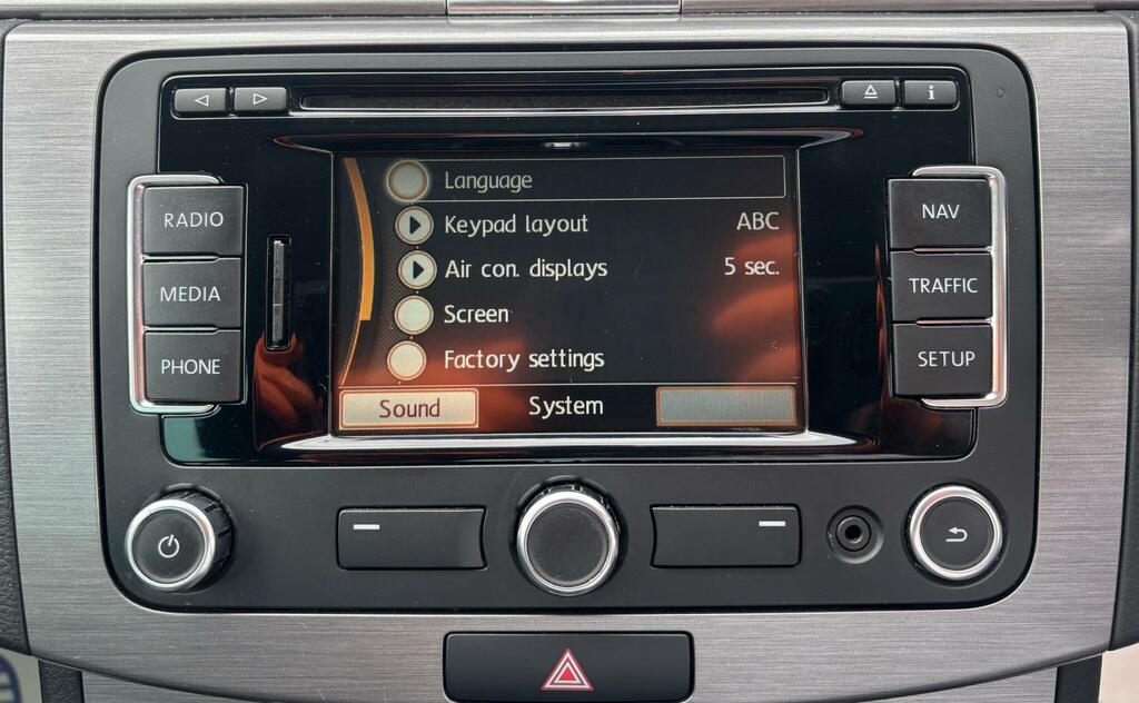 Volkswagen Passat 2012 Blue #33