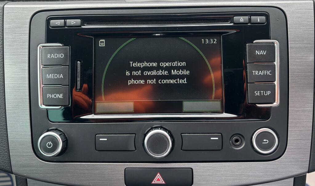 Volkswagen Passat 2012 Blue #28