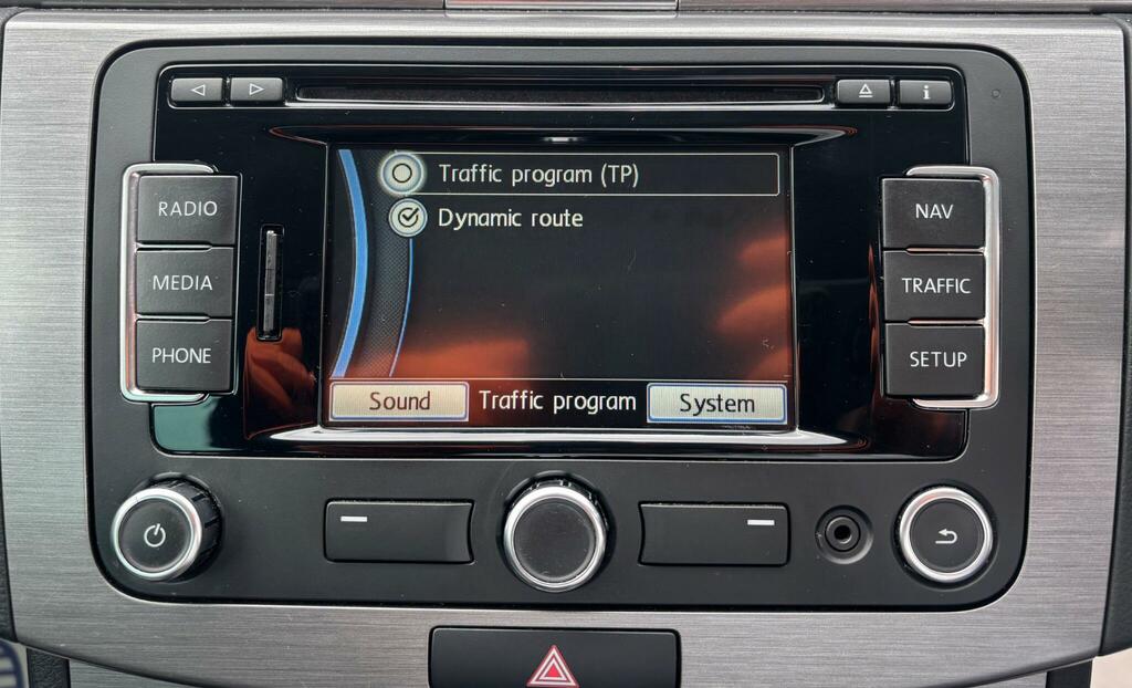 Volkswagen Passat 2012 Blue #32