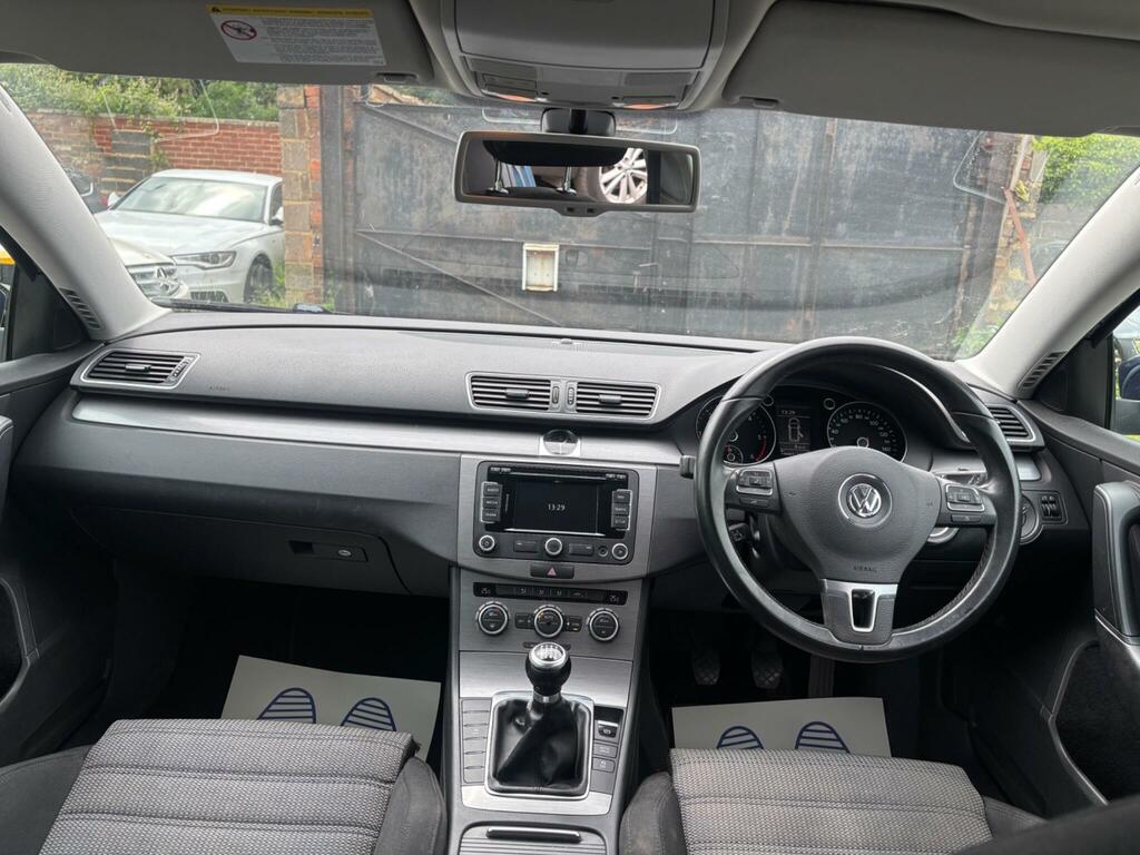 Volkswagen Passat 2012 Blue #11