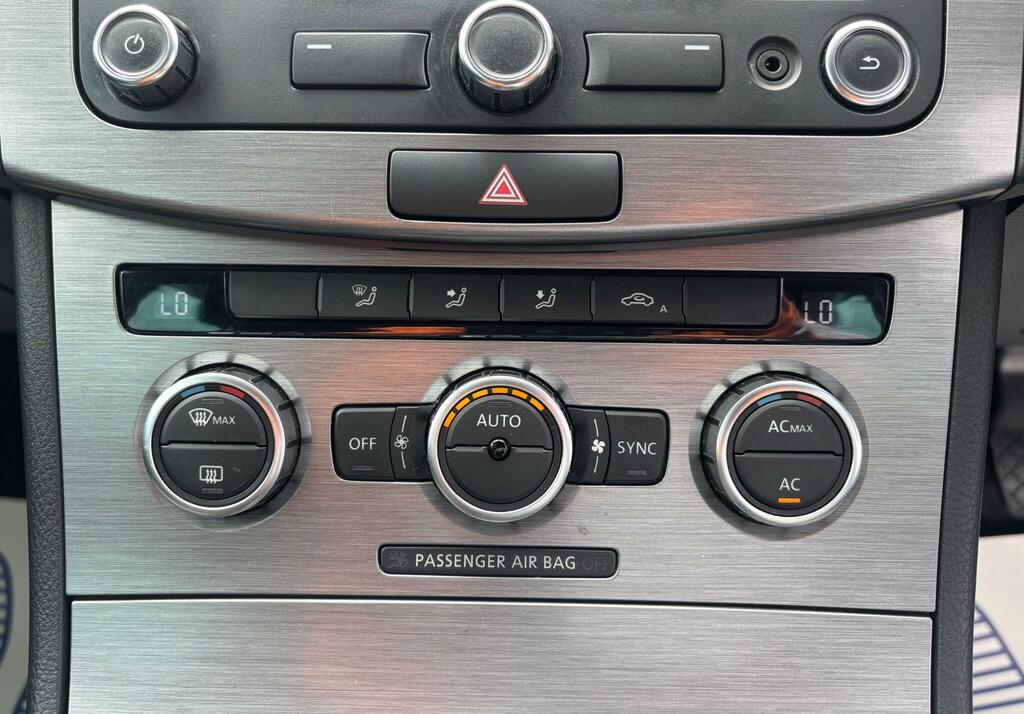 Volkswagen Passat 2012 Blue #37