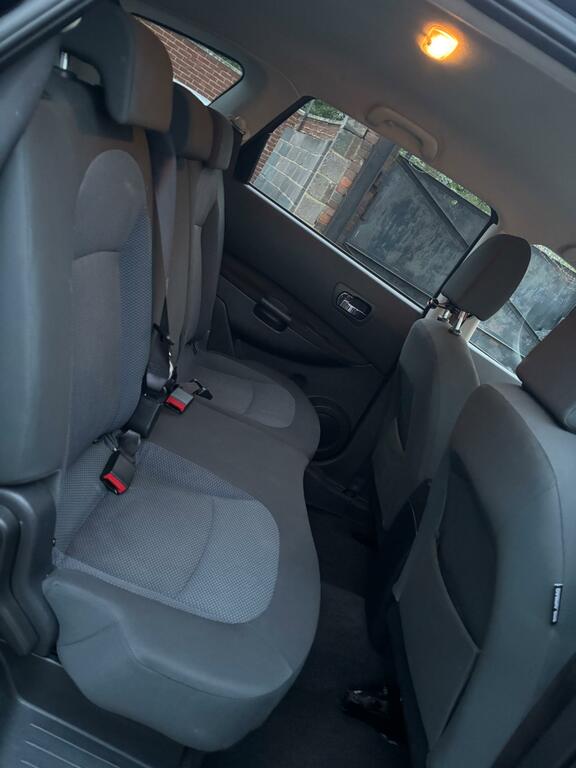 Nissan Qashqai+2 Tekna Black #17
