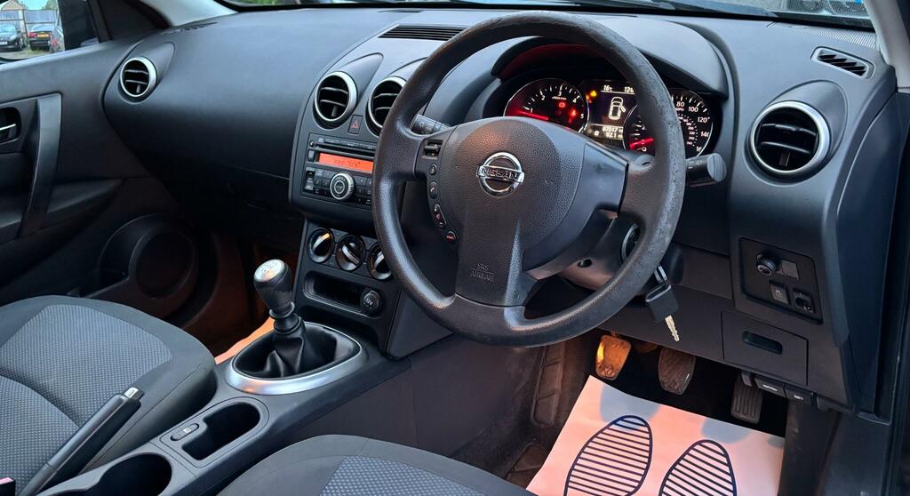 Nissan Qashqai+2 Tekna Black #15