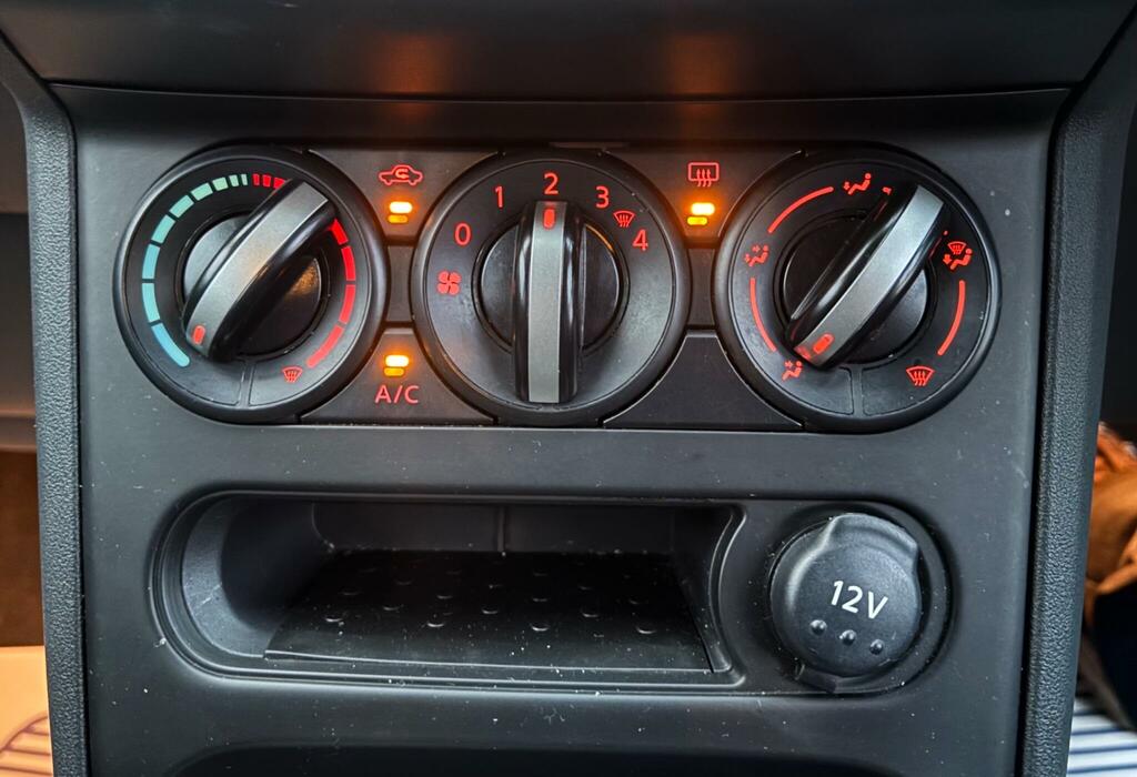 Nissan Qashqai+2 Tekna Black #34