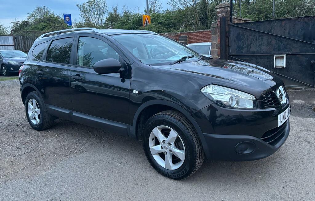 Nissan Qashqai+2 Visia Black #2