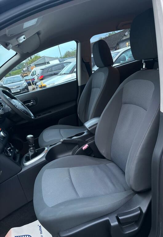 Nissan Qashqai+2 Tekna Black #24
