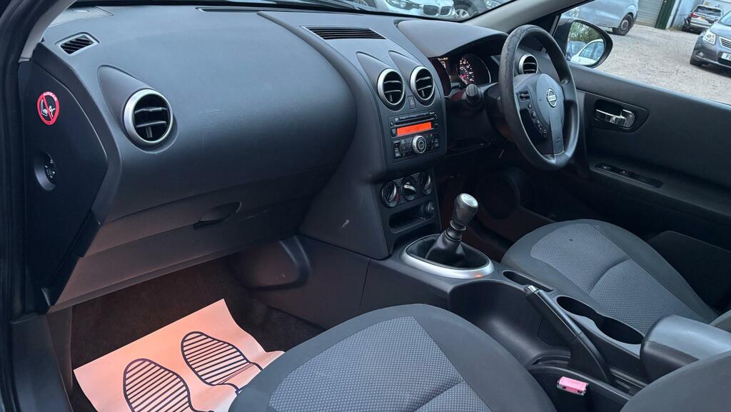 Nissan Qashqai+2 Tekna Black #23