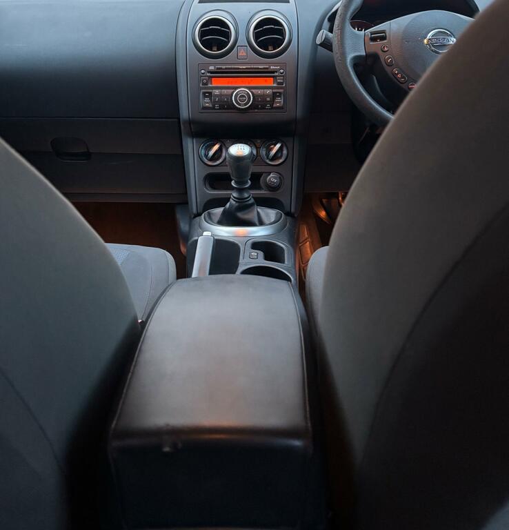 Nissan Qashqai+2 Tekna Black #21