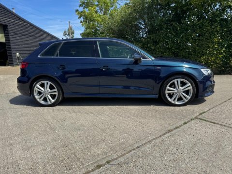Audi A3 1.6 Tdi 30 KM19PYG Blue #3