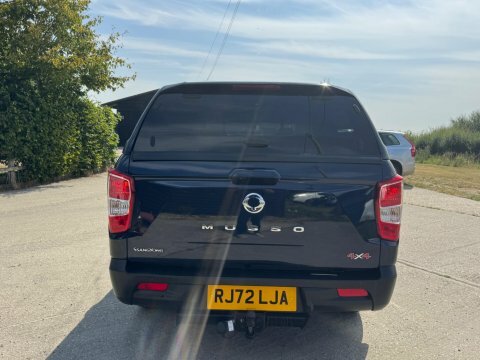 SsangYong Musso Saracen Auto Red #39