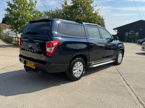 SsangYong Musso Saracen Auto Red #12